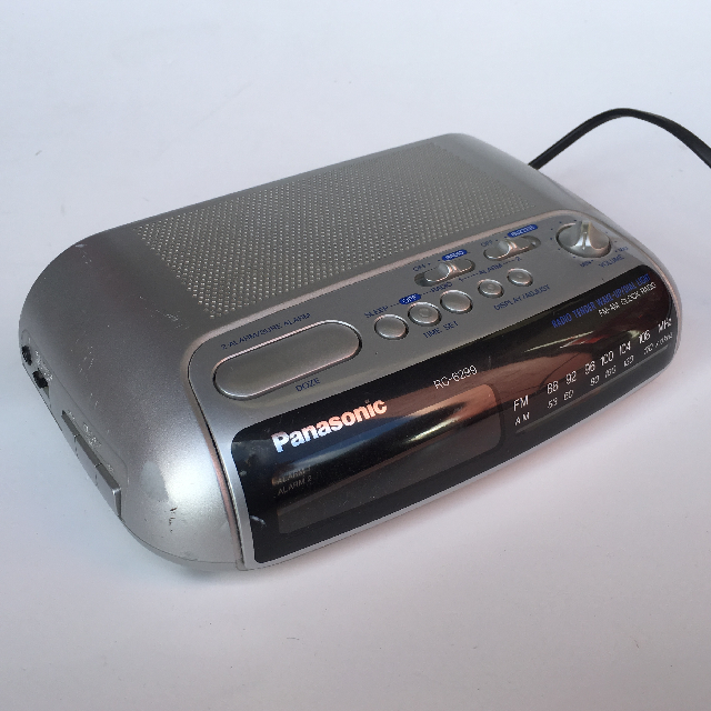 CLOCK, Digital Clock Radio - Silver Panasonic